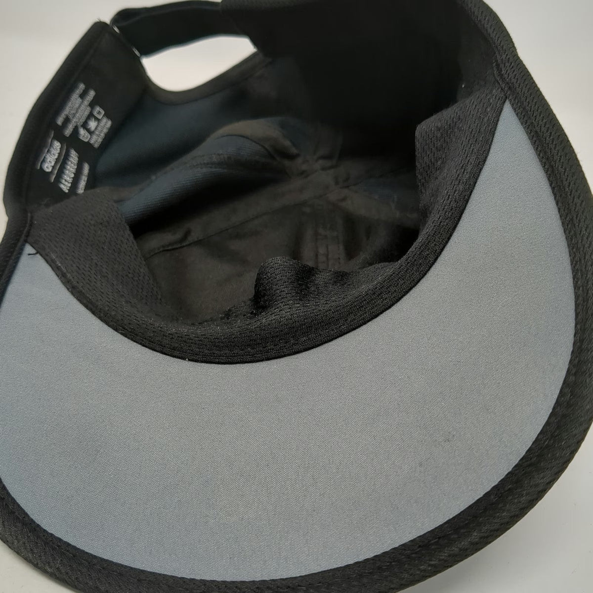 Adidas Baseball Cap Gray One Size Aeroready Perforated Strapback Hat Running