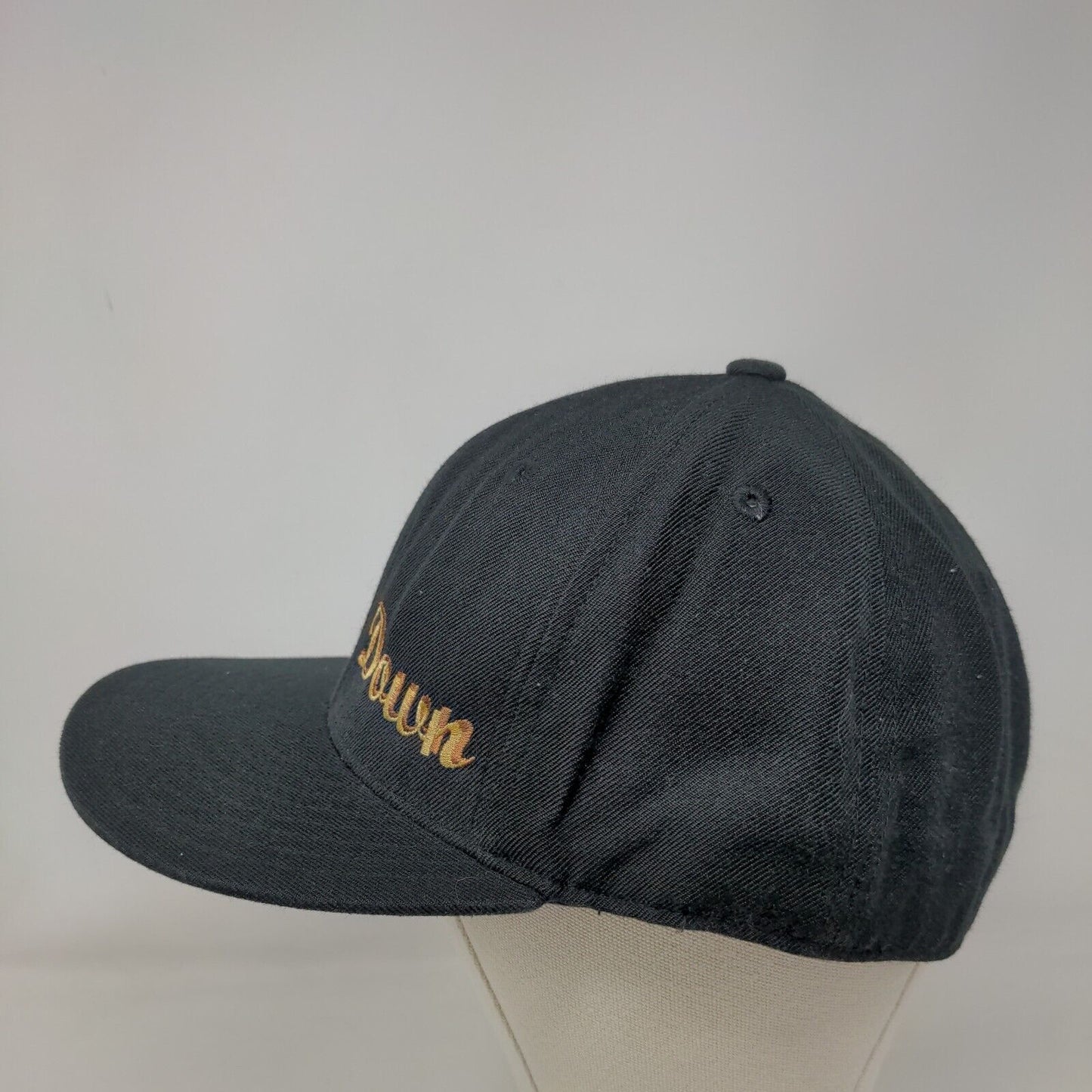 Tippin Down 40 Fitted Hat Black Size 7 3/4 Lightweight Embroidered 6 Panel Lids