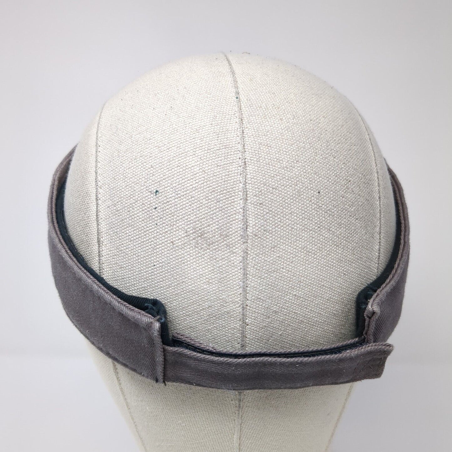 REC Strapback Sun Visor Hat Gray One Size Adjustable Embroidered Pukka