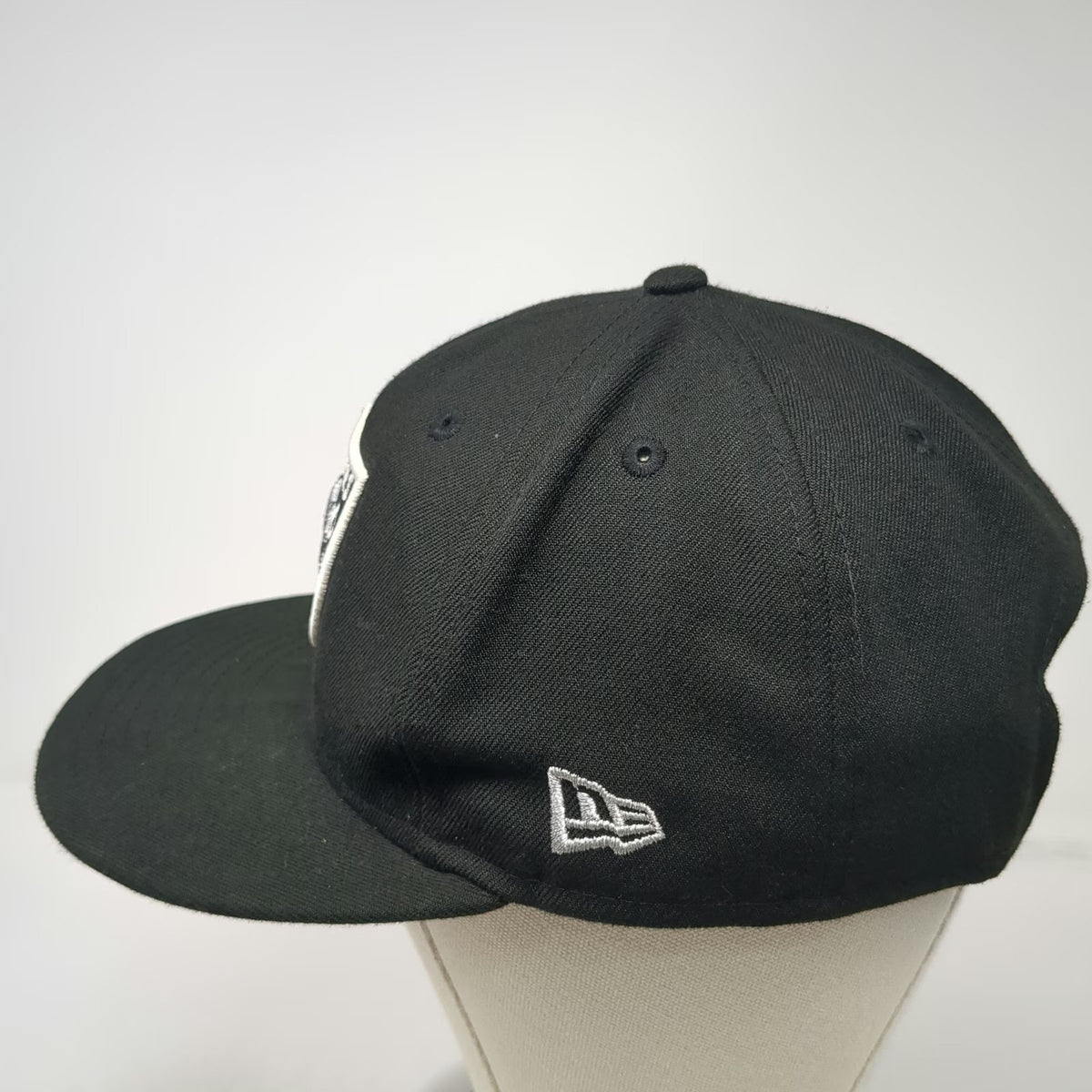 New Era NFL Las Vegas Raiders Snapback Hat Black One Size Flat Brim Gray 9FIFTY