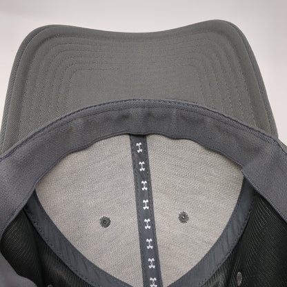 Under Armour Golf Fitted Hat Gray L/XL Lightweight Vented Holes 6 Panel
