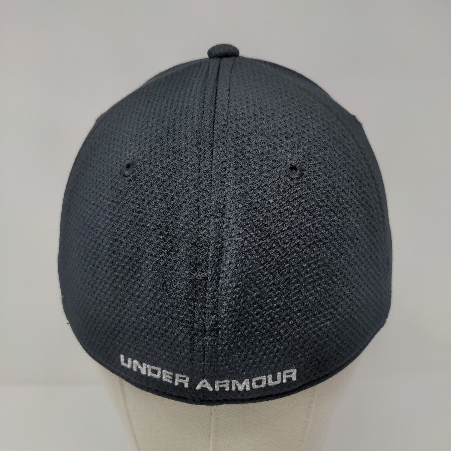 Under Armour Fitted Hat Black M/L Classic Fit Blitzing Embroidered 6 Panel