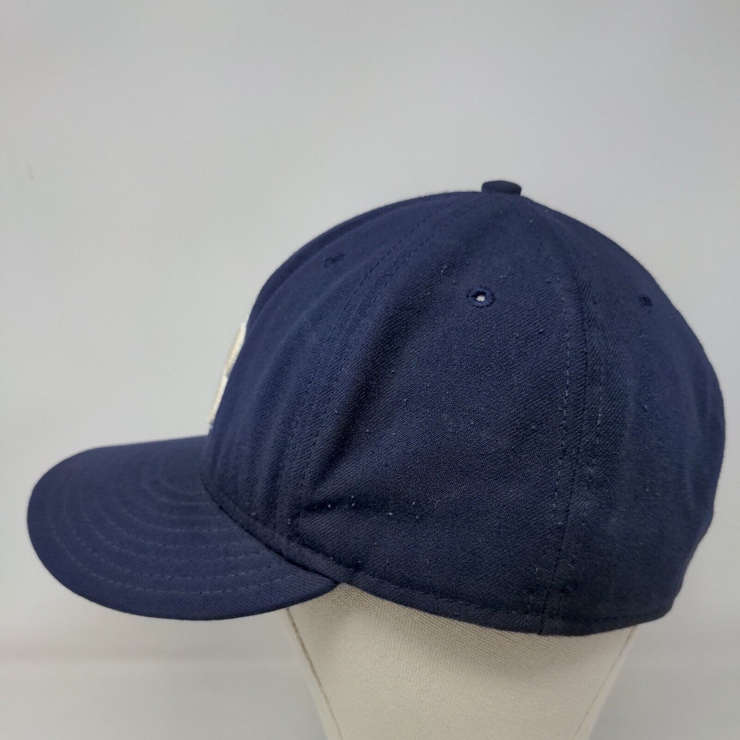 New Era Men's Fitted 59Fifty Hat Blue 7 3/8 Tampa Bay Rays Embroidered Logo