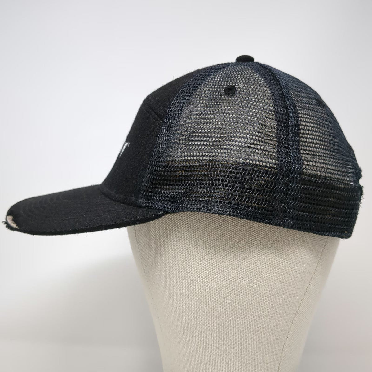 Snowbird Trucker Hat Black One Size 5 Panel Mesh Snapback Ski Resort Utah Logo