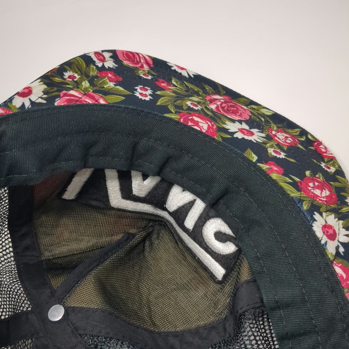 Vans Trucker Hat Black Floral Pink White One Size Mesh Snapback Flat Brim Logo