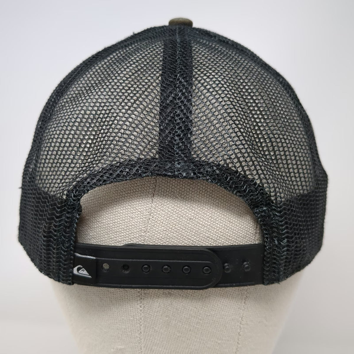 Quiksilver Trucker Hat Black One Size Mesh Back Snapback Mountain Wave Logo