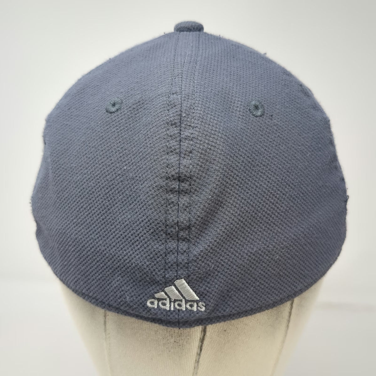 Adidas Baseball Cap Gray M Stretch Fit Embroidered Logo AEROREADY Athletic Hat