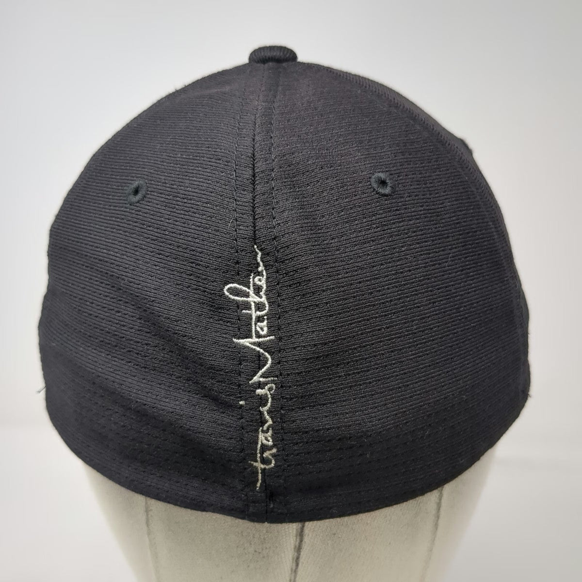 TravisMathew Baseball Cap Black M Fitted Performance Mesh Athletic Logo Hat