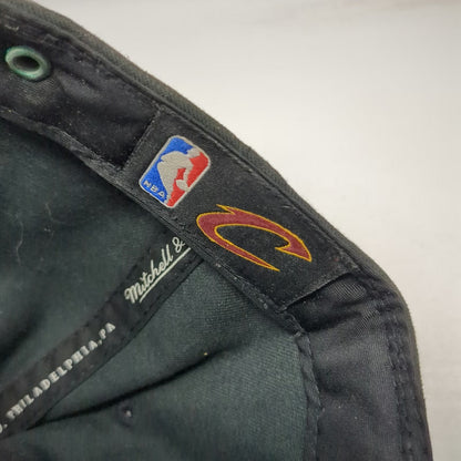 Cleveland Cavaliers NBA Mitchell & Ness Black One Size Cap Strapback Curved Hat