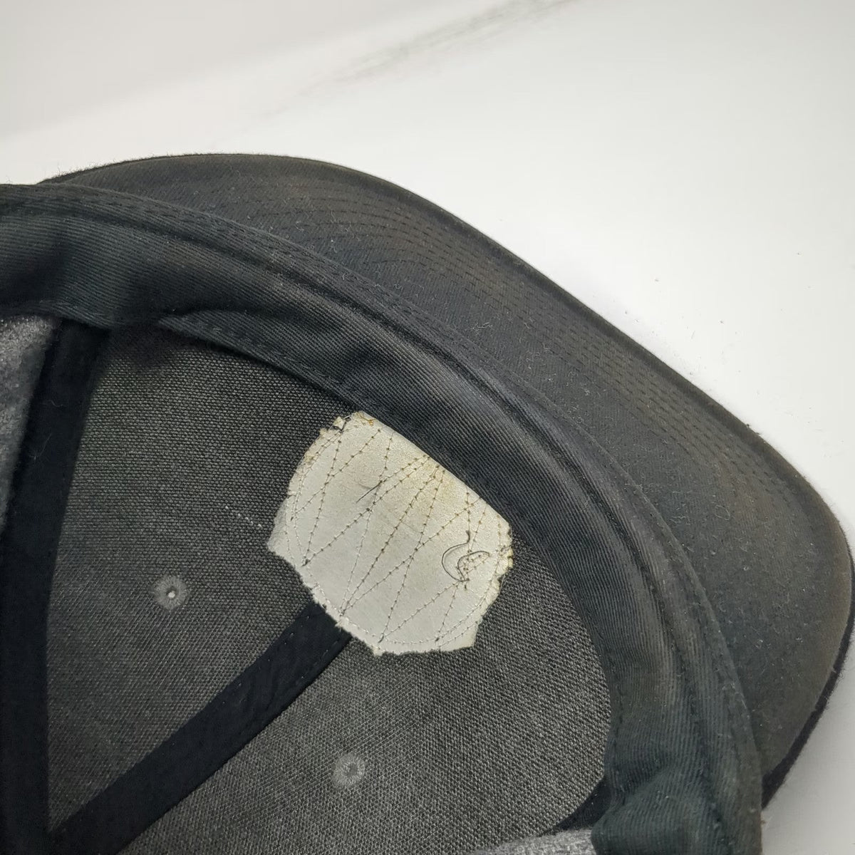 Mammoth Baseball Cap Gray One Size Leather Patch Wool Blend Flat Brim Hat Crown