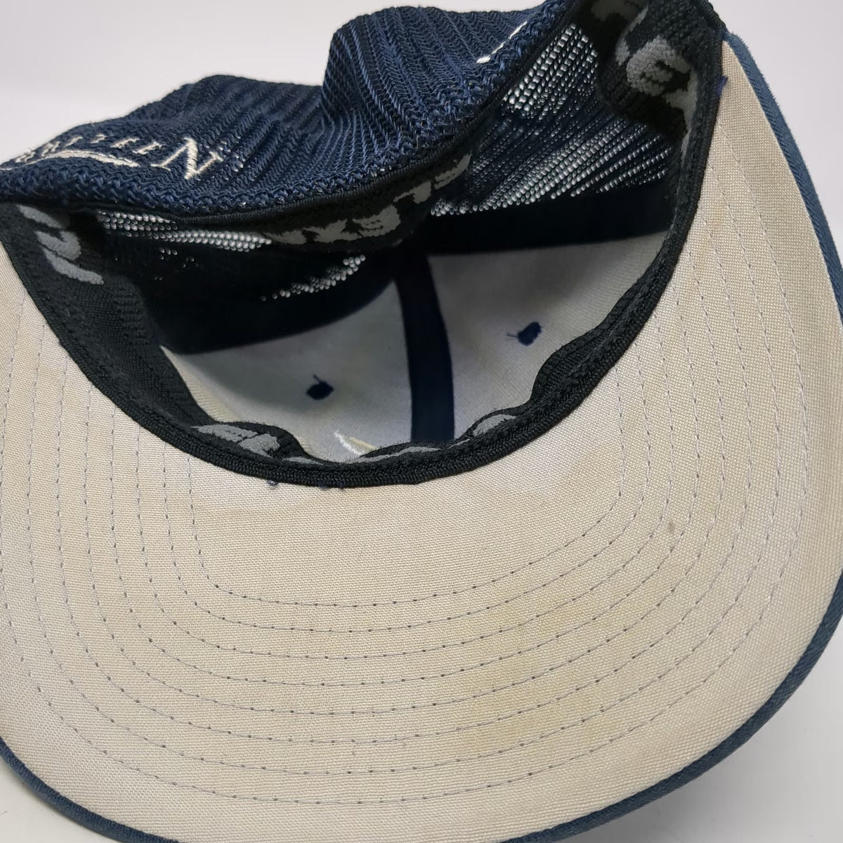 TravisMathew Baseball Cap Blue One Size Mesh Flexfit Fourteen Golf Feather Hat