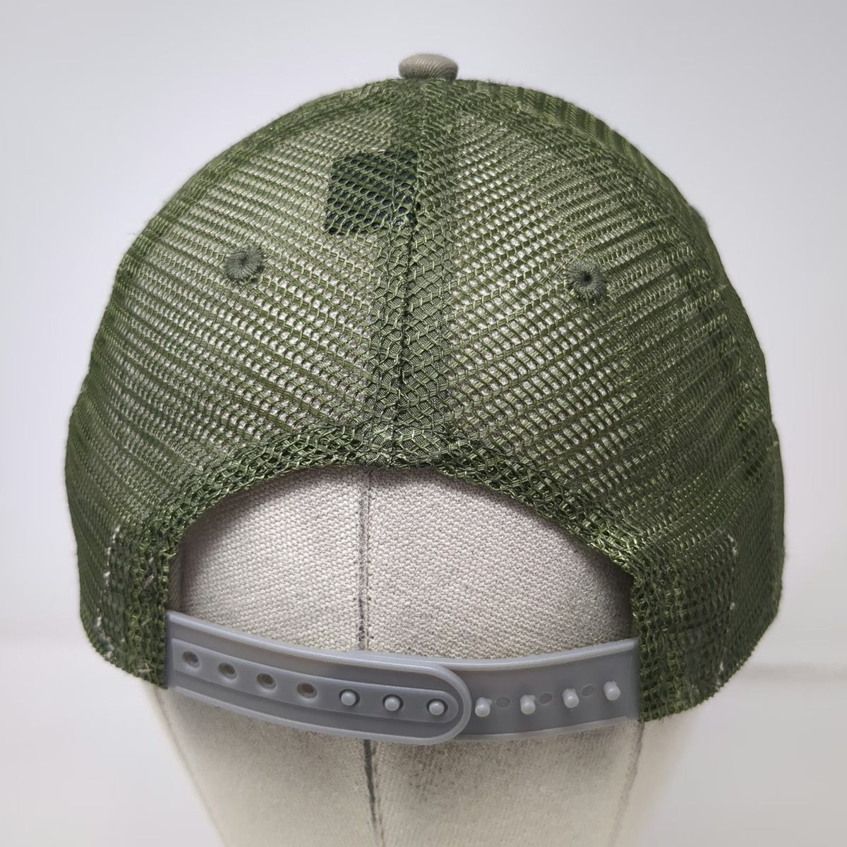 Art and Surf Tyler Rock Trucker Hat Green Gray One Size Wave Graphic Mesh Back