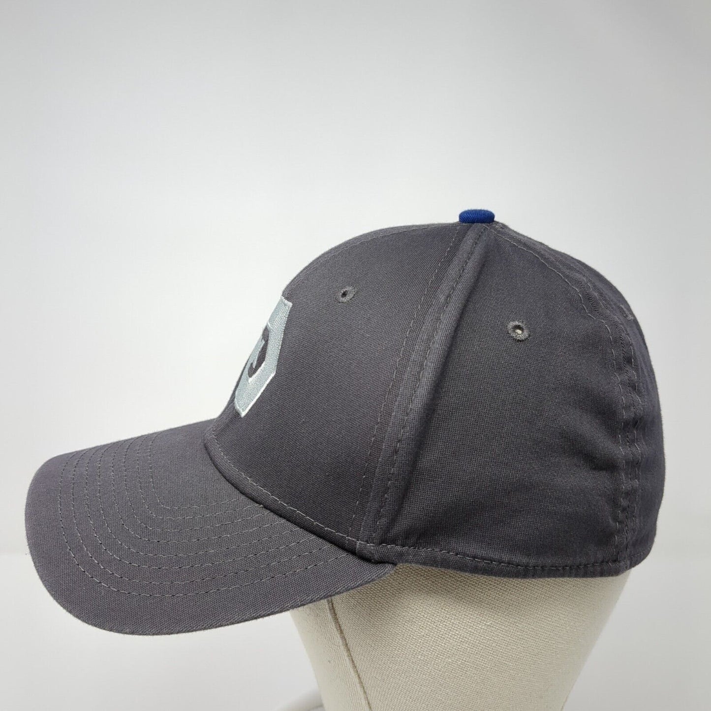 New Era 39Thirty Fitted Hat Gray Large/XL Embroidered Logo Vent Holes