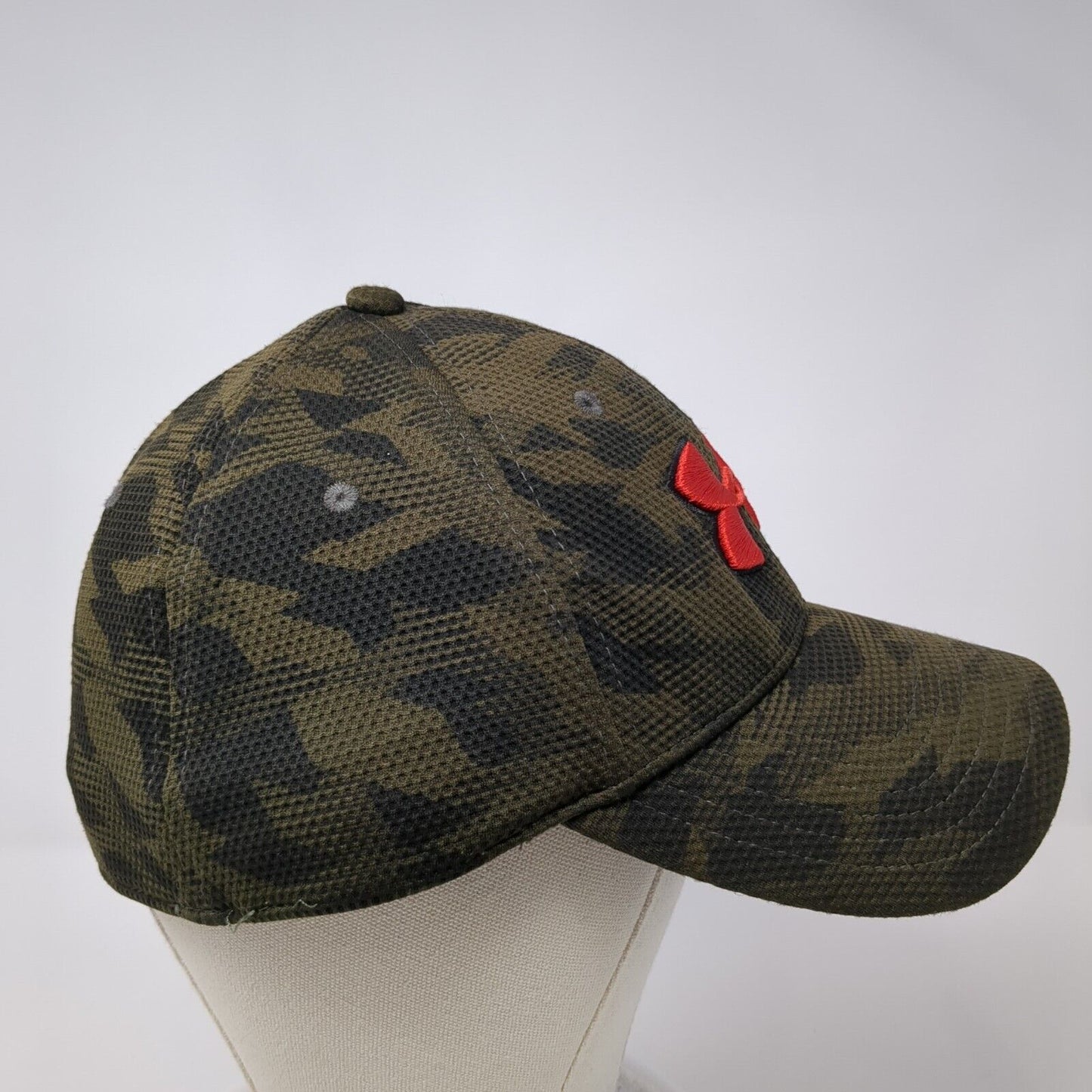 Under Armour Fitted Hat Camo Large/XL Embroidered Logo Outdoor 6 Panel