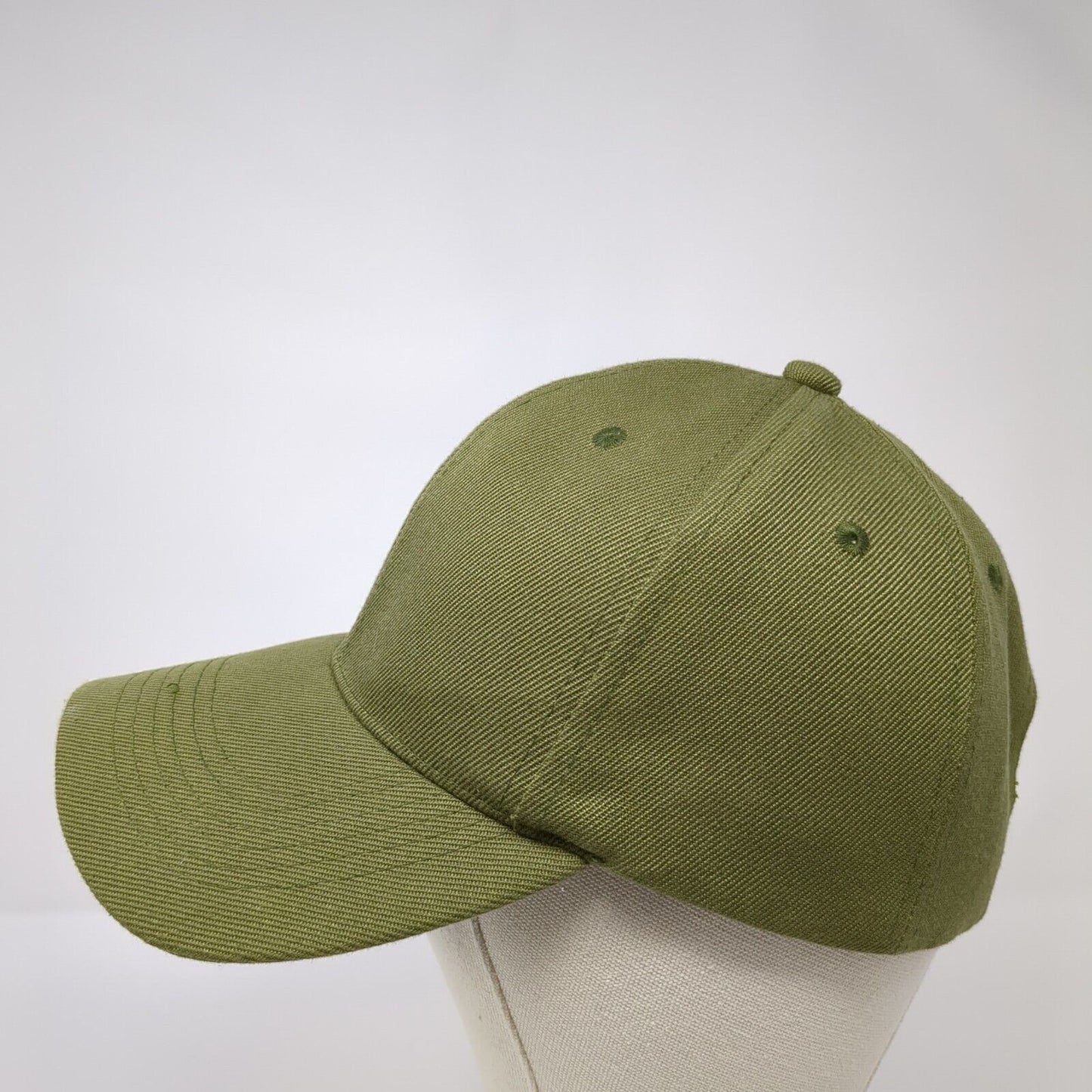 Unbranded Strapback Hat Green One Size Adjustable Vented Holes 6 Panel Blank