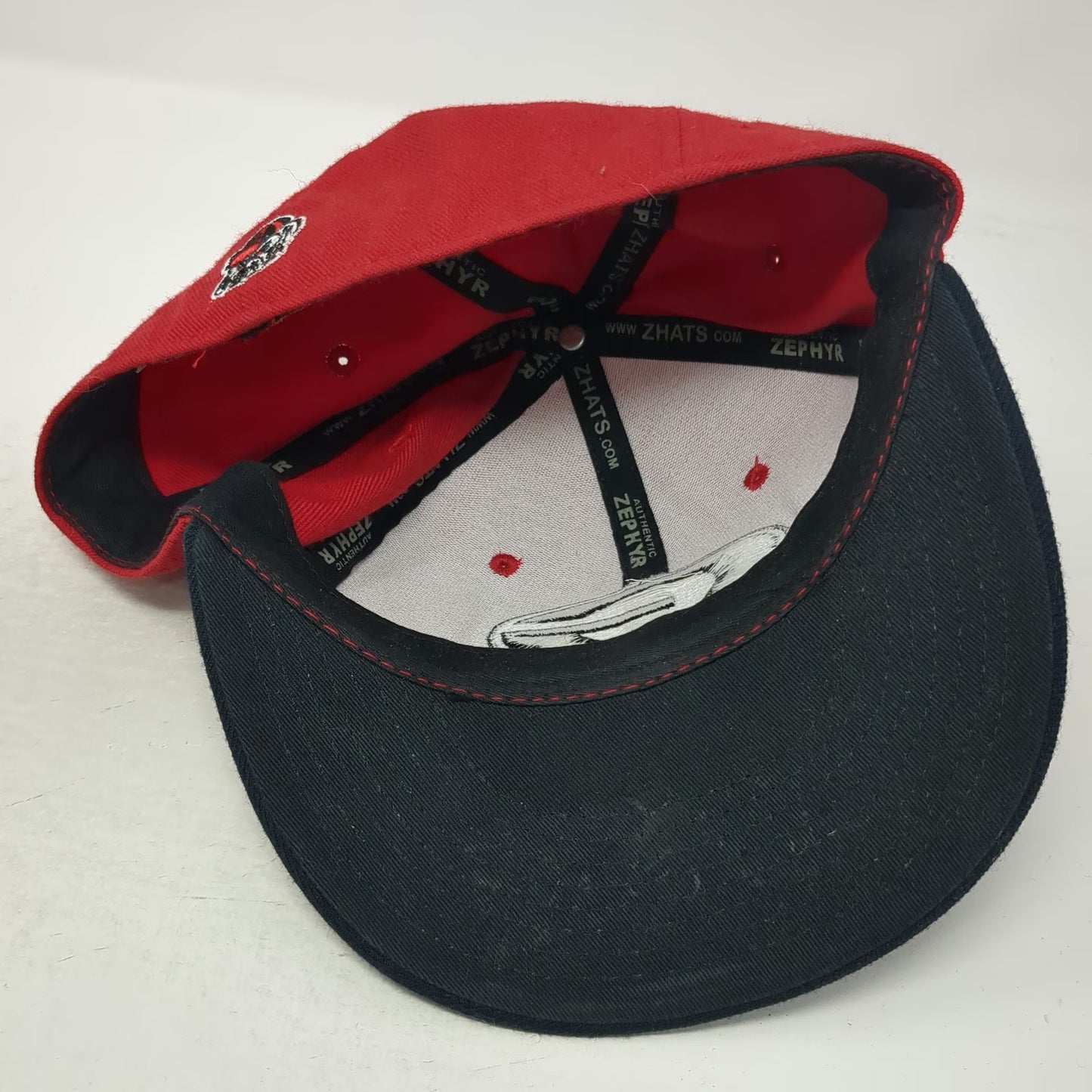 Zephyr Georgia Bulldogs NCAA Hat Cap Red Blue 7 5/8 Fitted Logo Embroidered