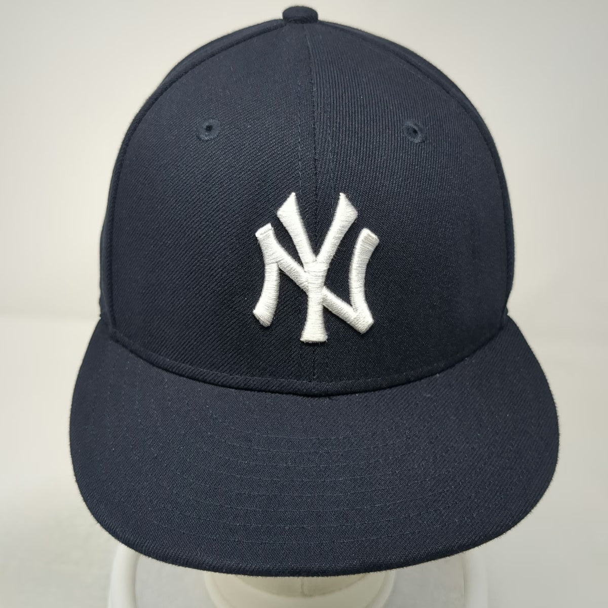 New Era New York Yankees MLB Blue Snapback One Size Hat 9FIFTY Flat Brim White