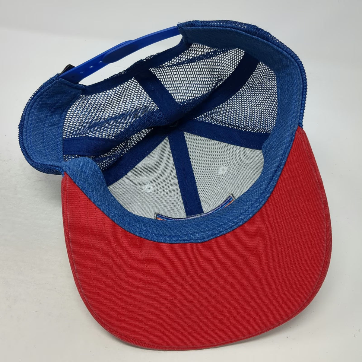 Patagonia Trucker Hat One Size White Blue Red Mesh Snapback Logo Patch Mountain