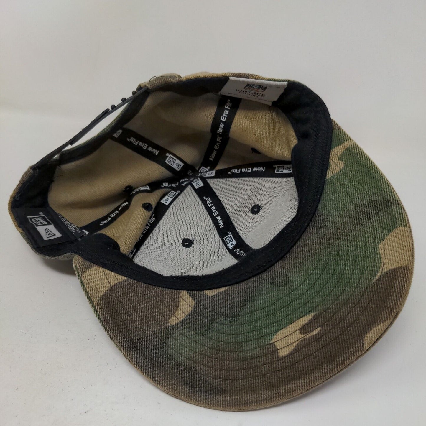 NFL Vintage Men's Snapback Camo Hat Denver Broncos Embroidered Big Logo
