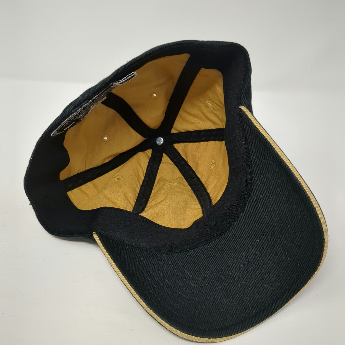 Reebok Anaheim Ducks Black Baseball Cap Hat OSFM Fitted NHL Center Ice Yellow