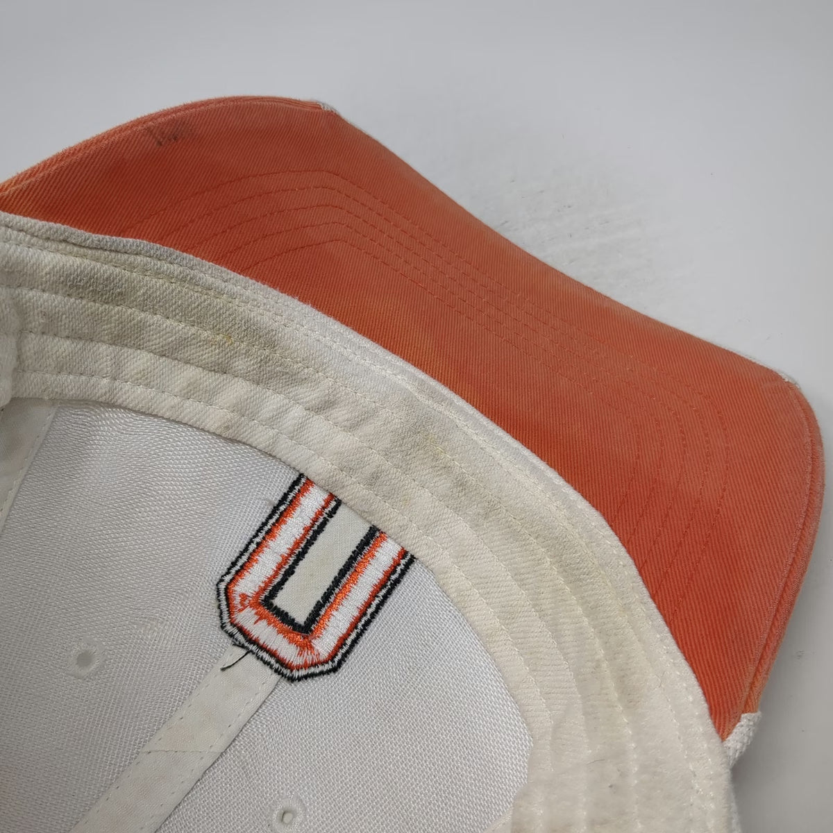 Nike Oregon State Beavers NCAA White Cap One Size Orange Underbill Swoosh Hat