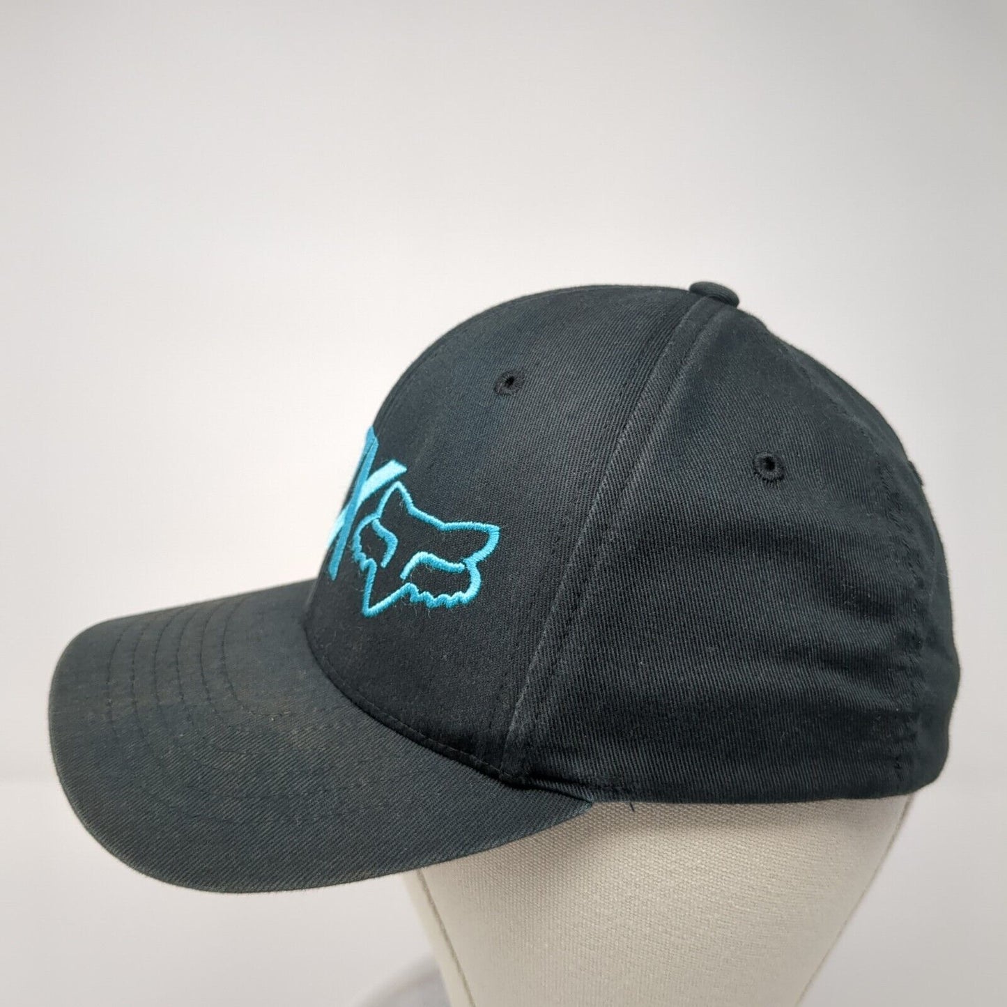 FOX Fitted Hat Black S/M Flexfit Lightweight Embroidered Vented Holes 6 Panel