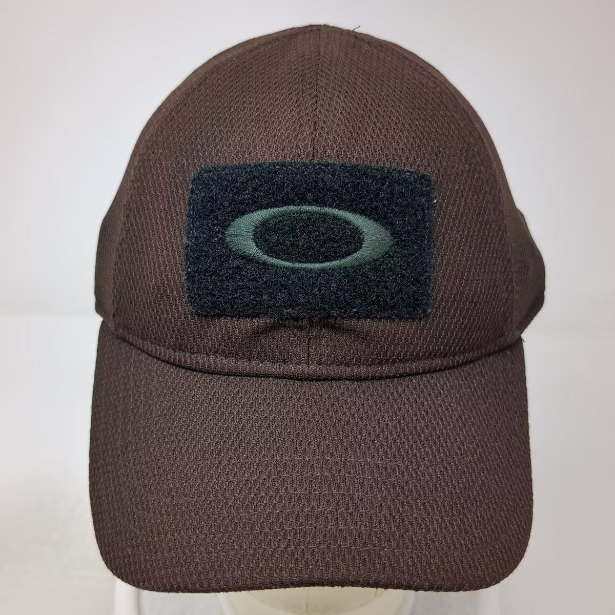 Oakley Baseball Cap Brown Size M Fitted A-FLEX Stretch Fit Patch Embroidered Hat