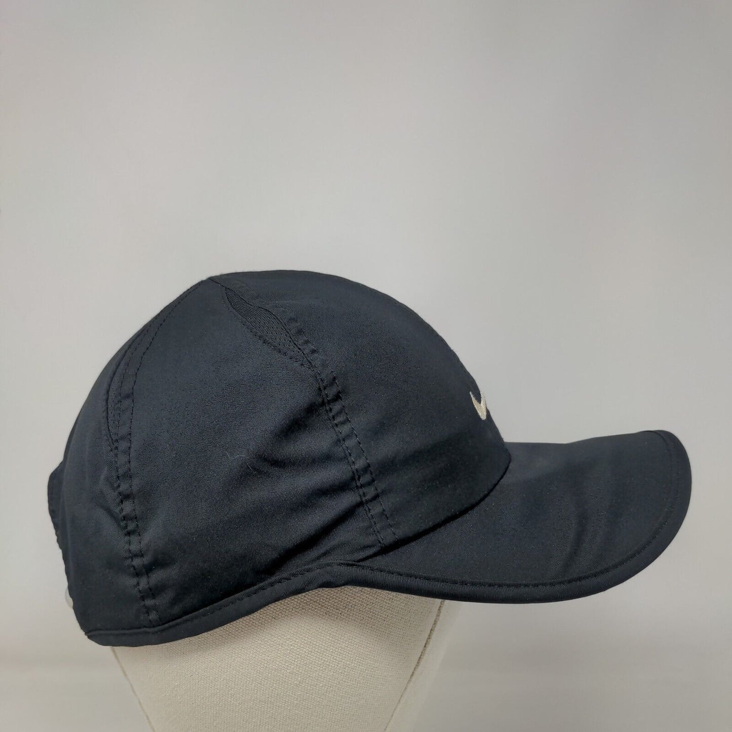 Nike Swoosh Strapback Hat Black OSFM Embroidered Dri-Fit Featherlight