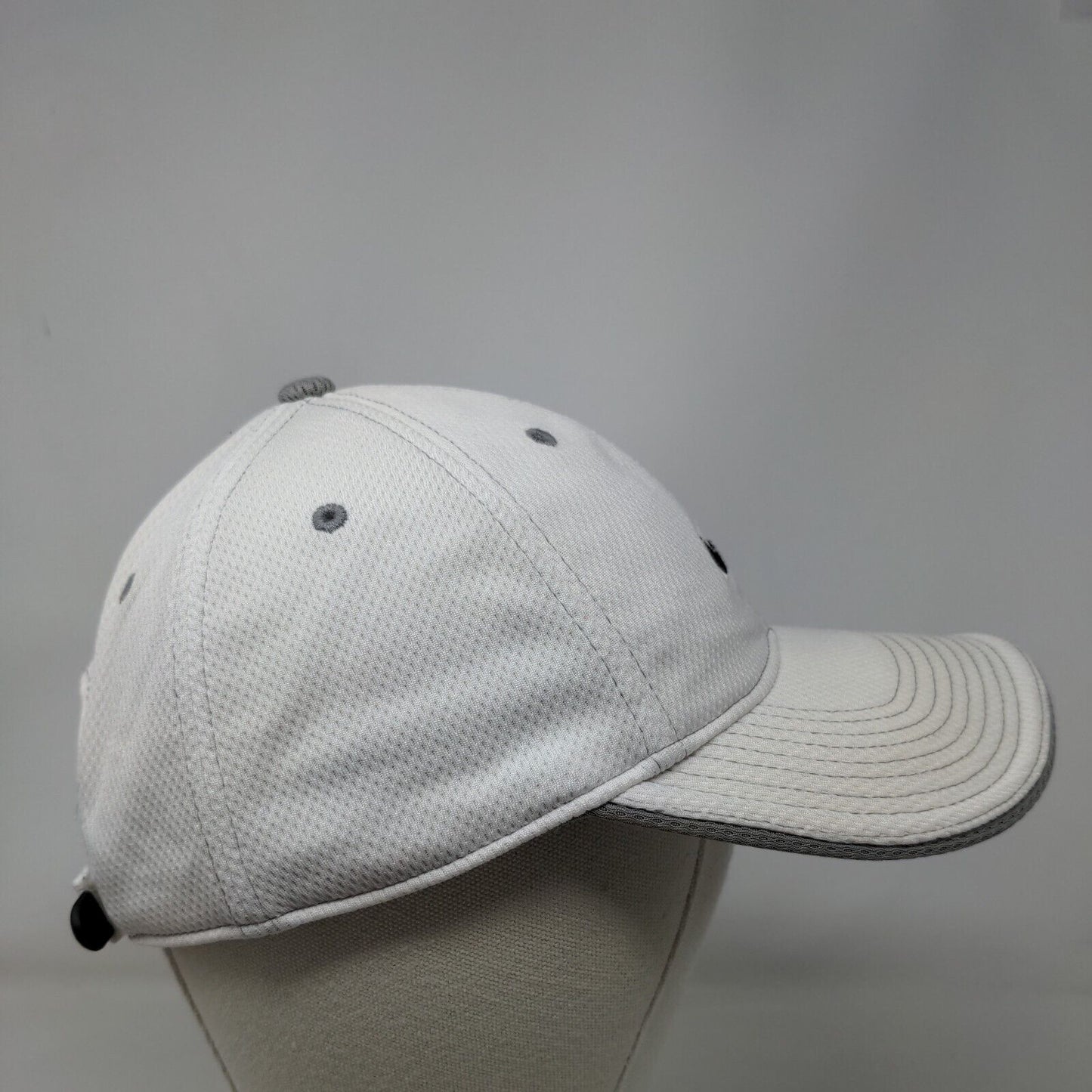 Nike Just Do It Strapback Hat White OSFA Embroidered Swoosh 6 Panel