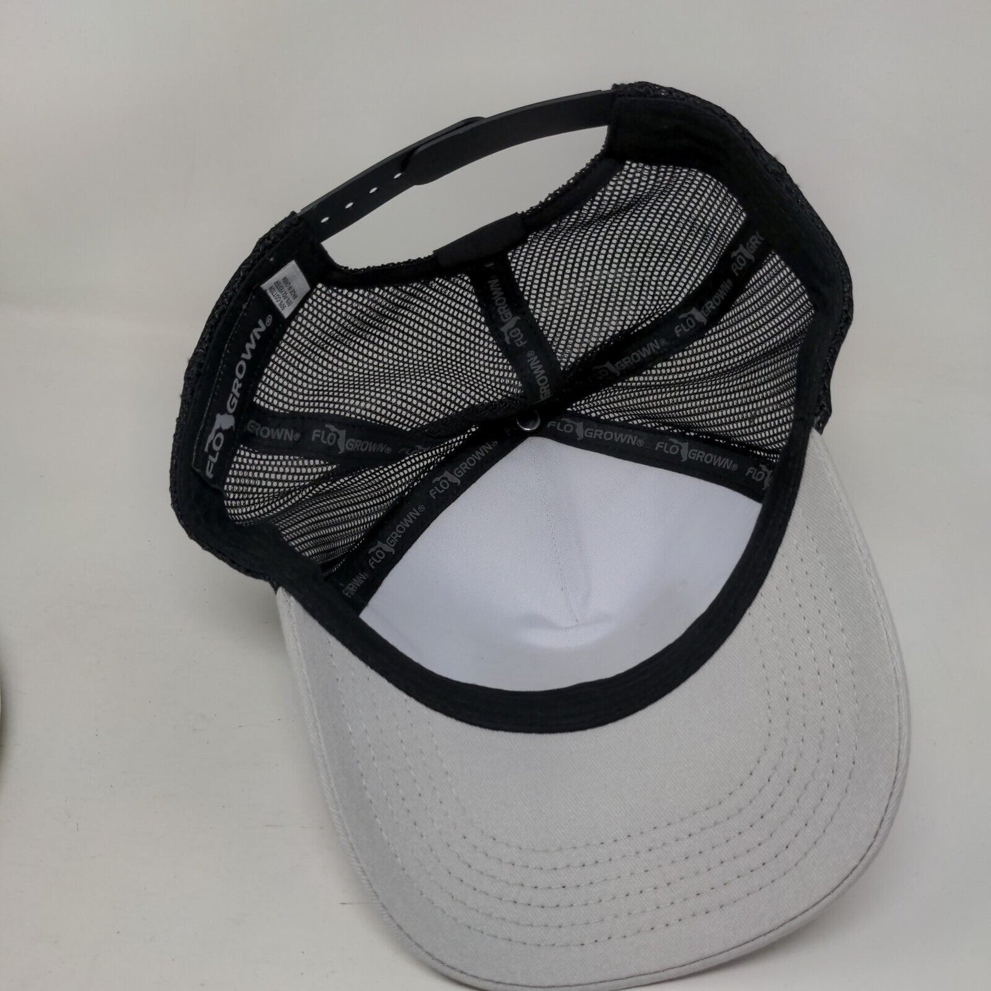 Great Seal of The State of Florida Snapback Mesh Back Trucker Hat Multi One Size