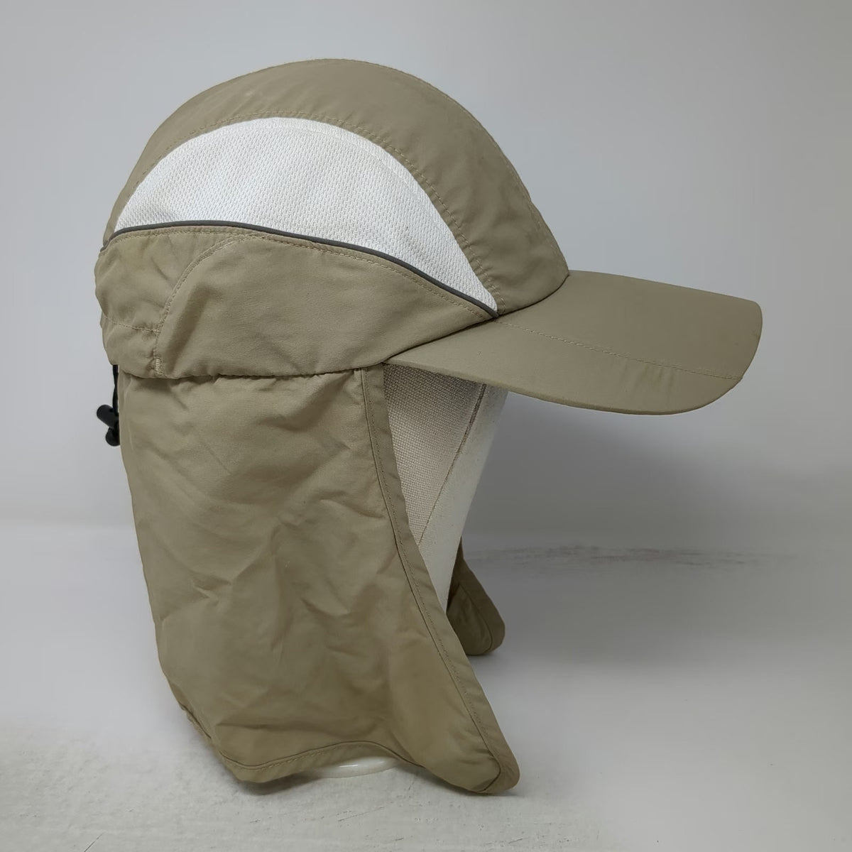 REI Baseball Cap Beige One Size Sun Cape Mesh Reflective Neck Shield Nylon Hat