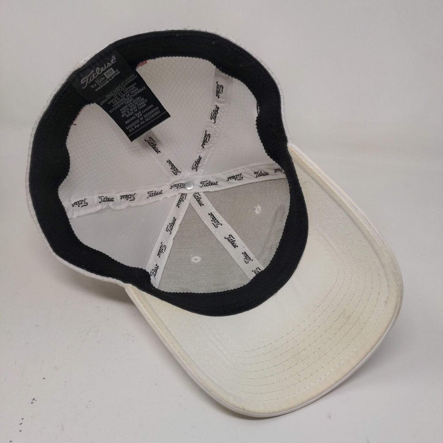 Titleist Men's Fitted Hat White Size M/L Embroidered Pro V1 Logo