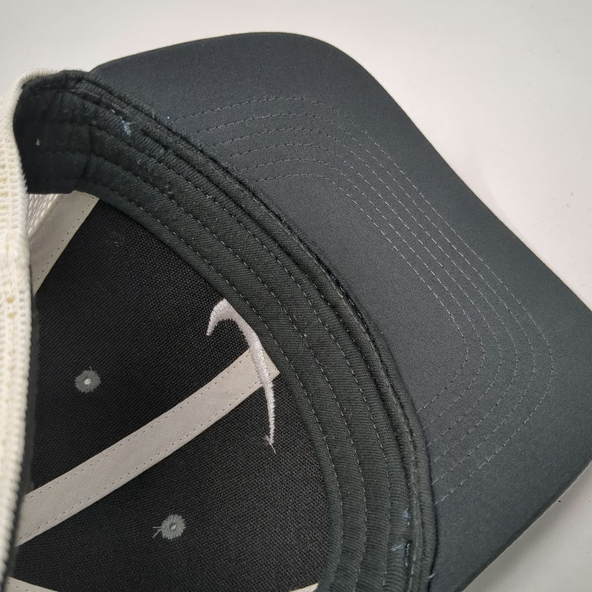 Nike Baseball Cap Gray XL Mesh Back Dri-Fit Legacy 91 Swoosh Hat Stretch Fit