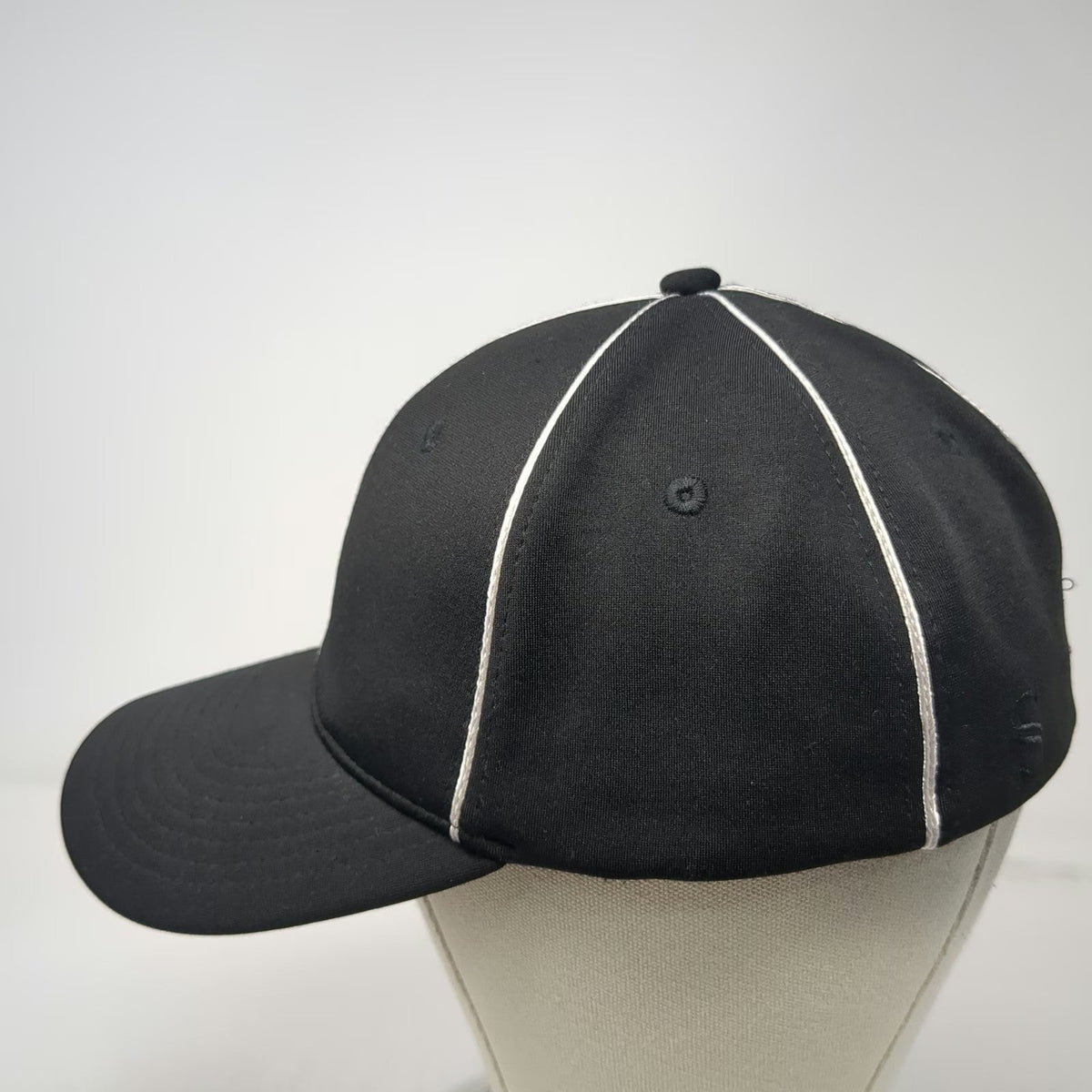 Smitty Baseball Cap Black M Flexfit White Seam Piping Fitted Umpire Sport Hat