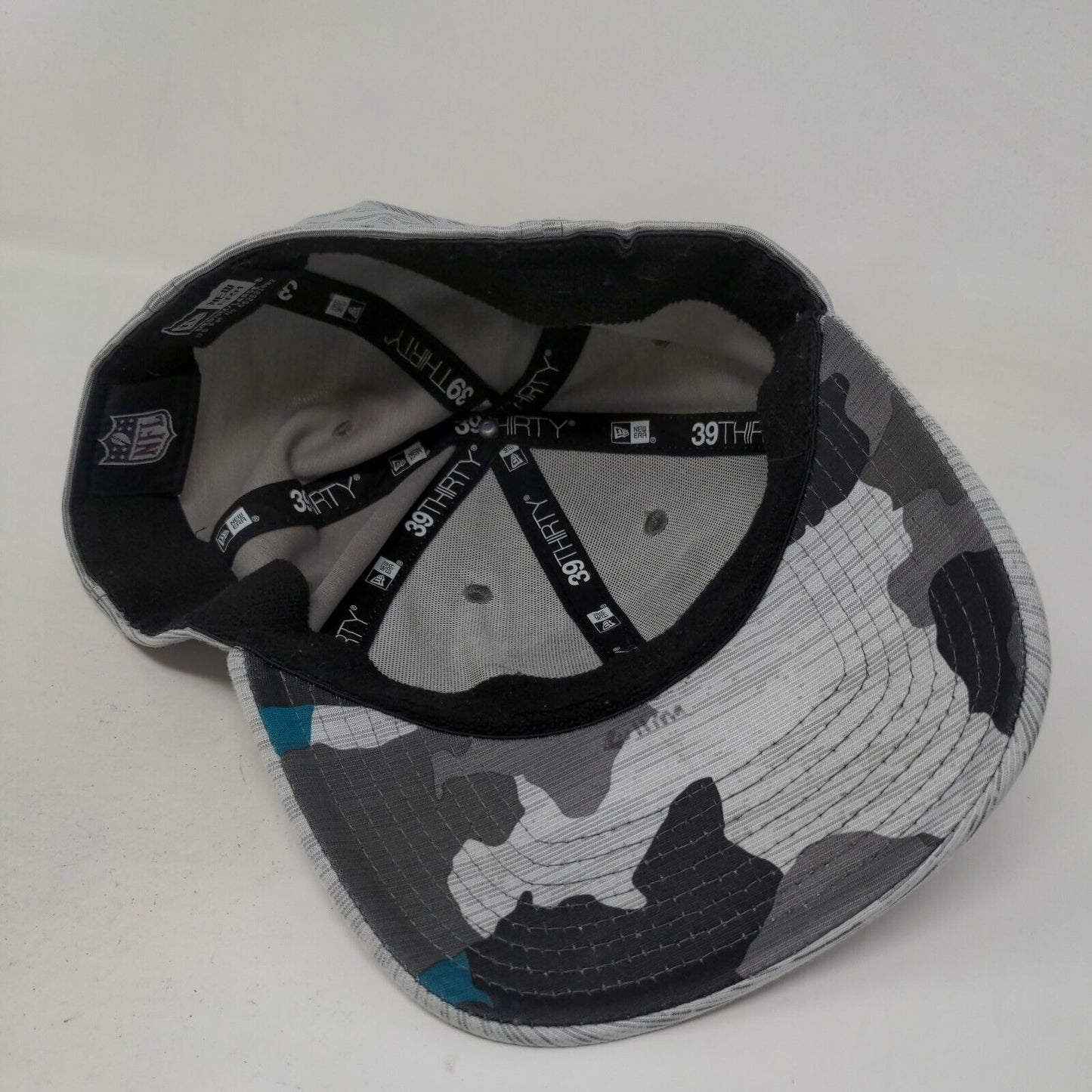 New Era Men's Fitted 39Thirty Hat Gray M-L Jacksonville Jaguars NFL Logo