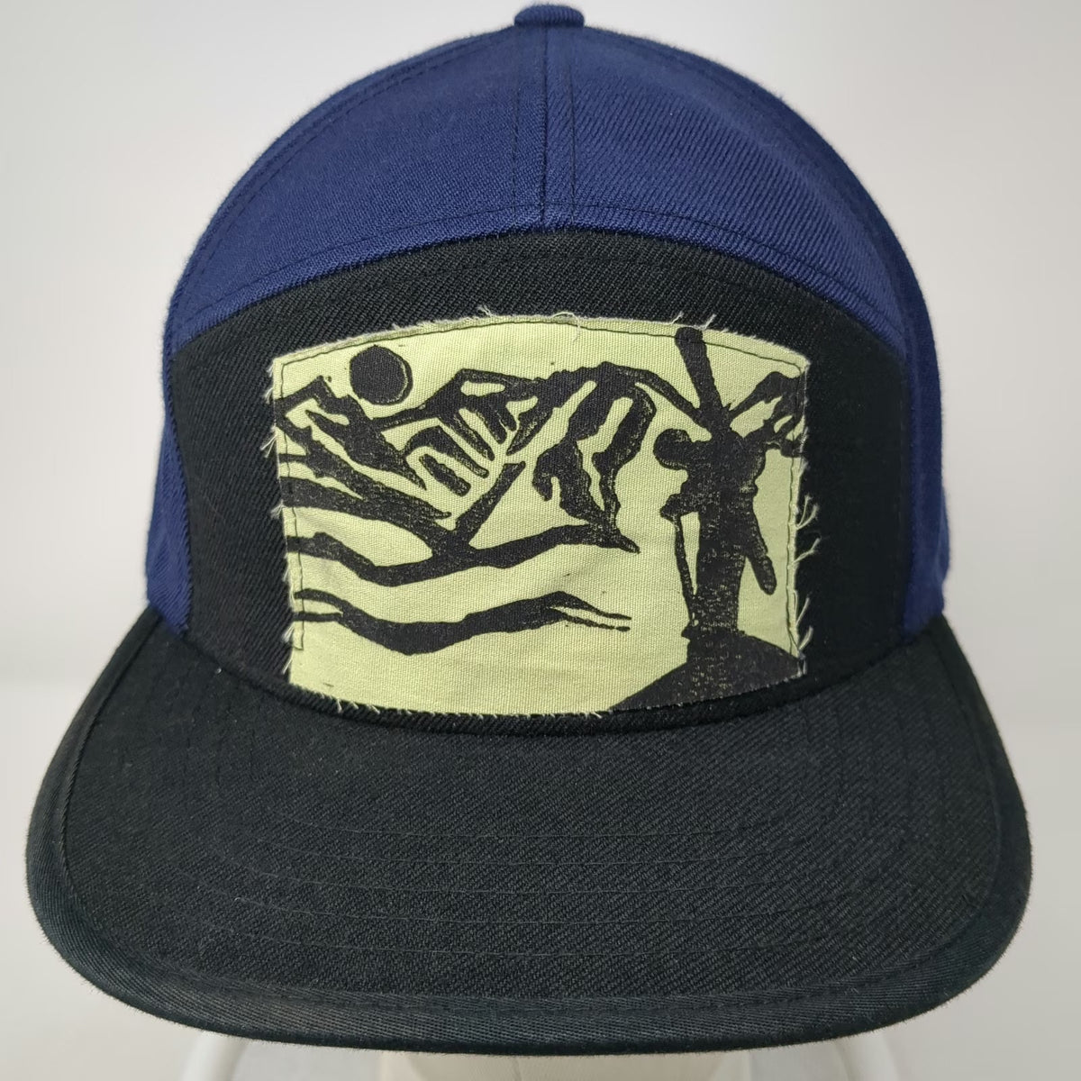 Recaps 5 Panel Blue Black Hat One Size Snapback Skier Mountain Graphic Patch