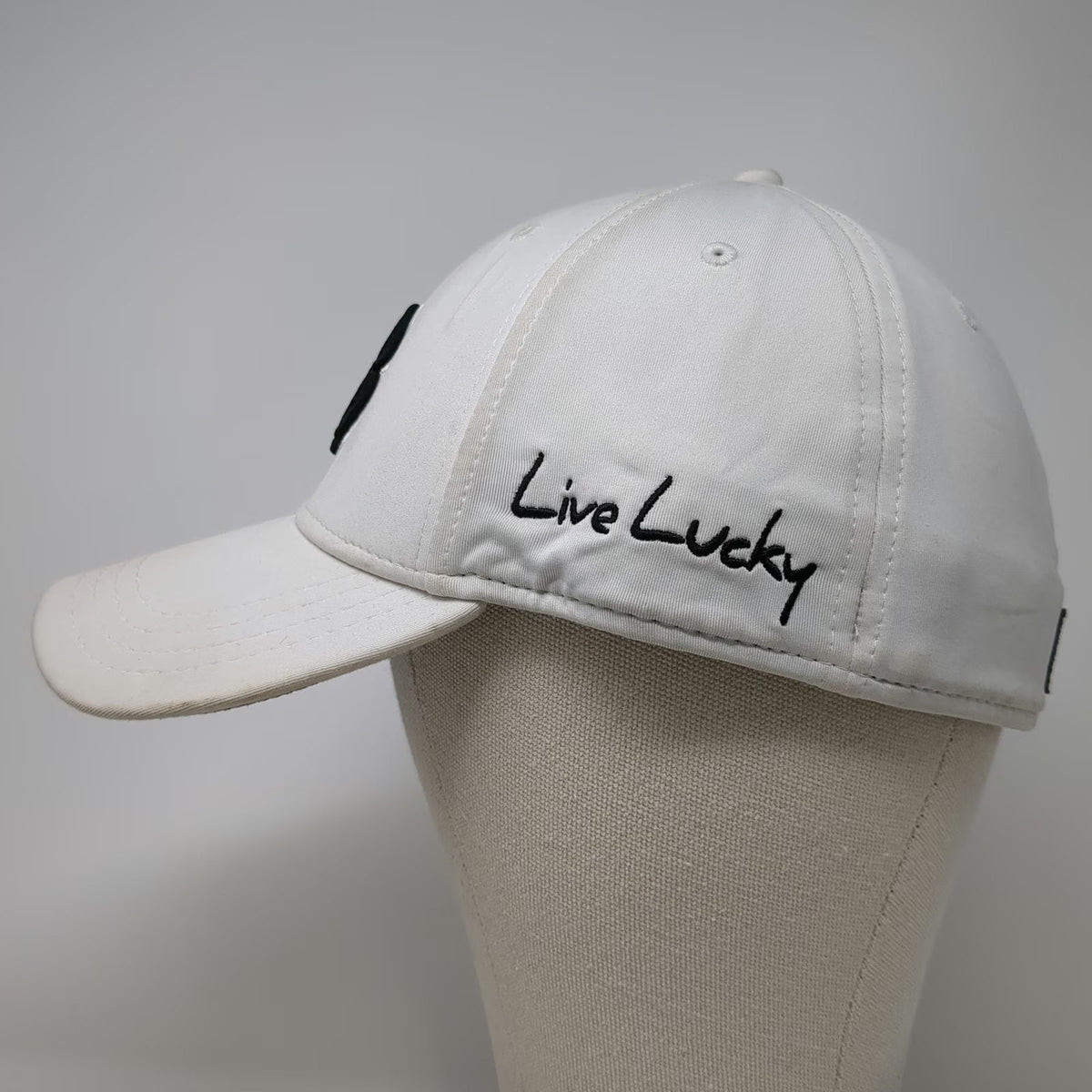 Black Clover Baseball Cap White XL Live Lucky Whitetail Clover Stretch Fit Hat