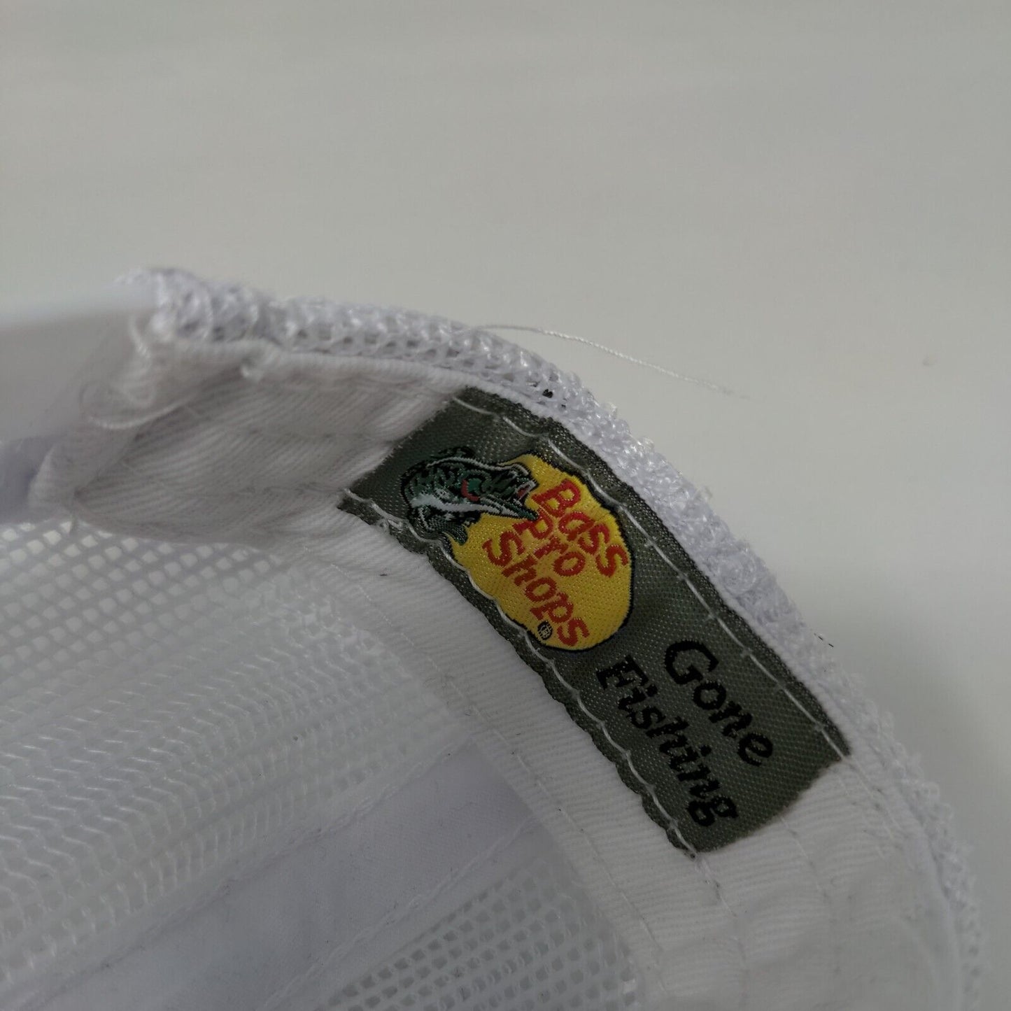 Bass Pro Shops Snapback Trucker Hat White OSFM Adjustable Mesh Back Gone Fishing