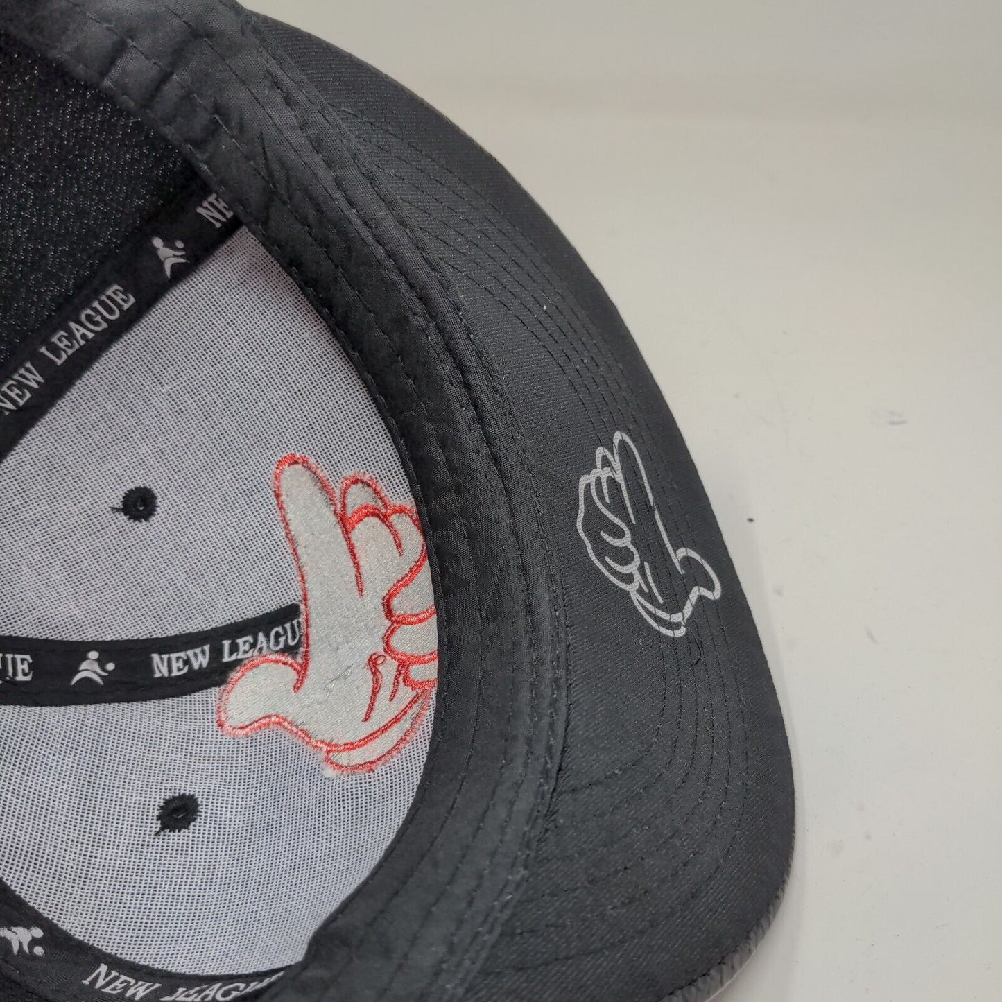 New League Men's Snapback Hat Black OSFA Embroidered Finger Guns Logo