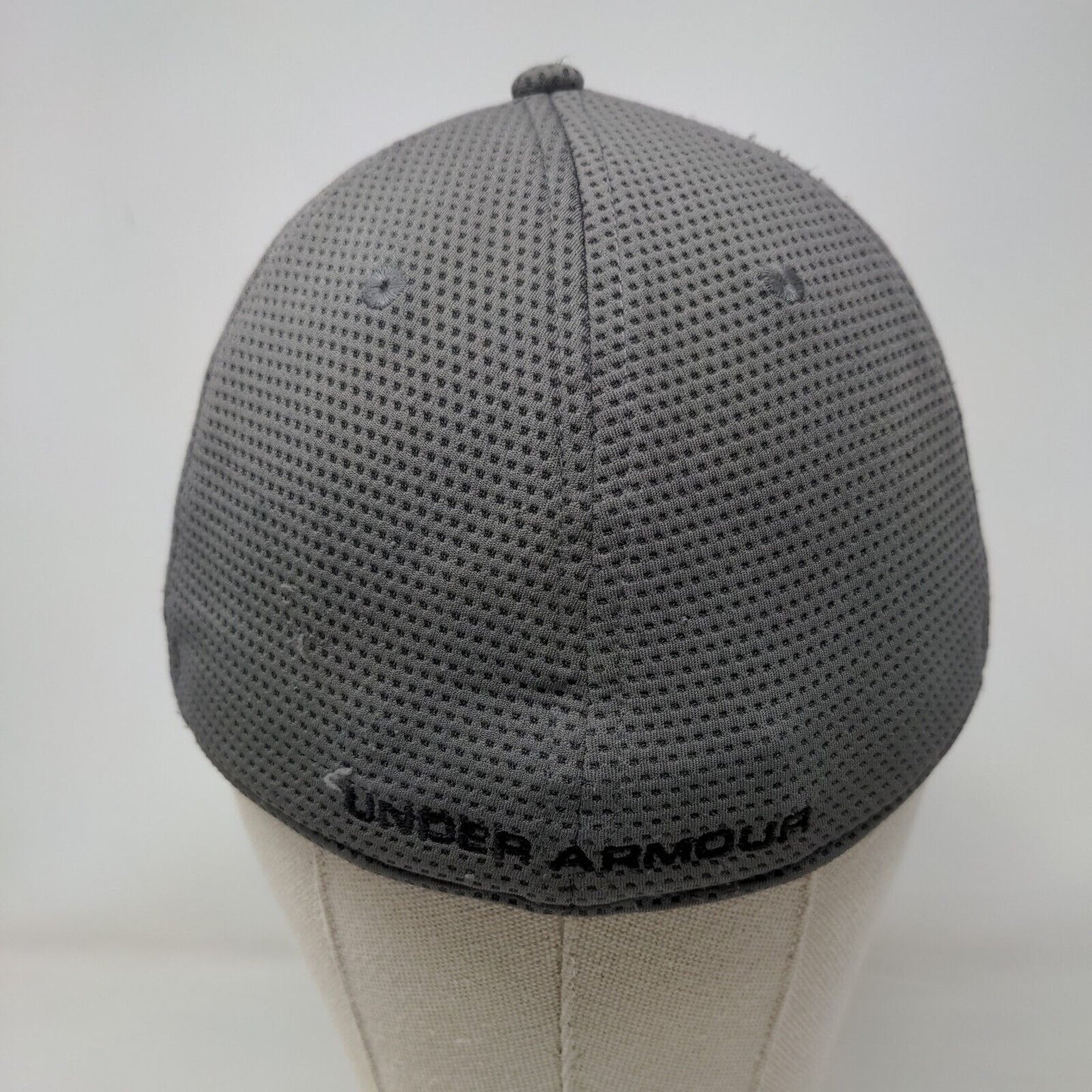 Under Armour Fitted Hat Gray M/L Lightweight Breathable Vented Holes 6 Panel