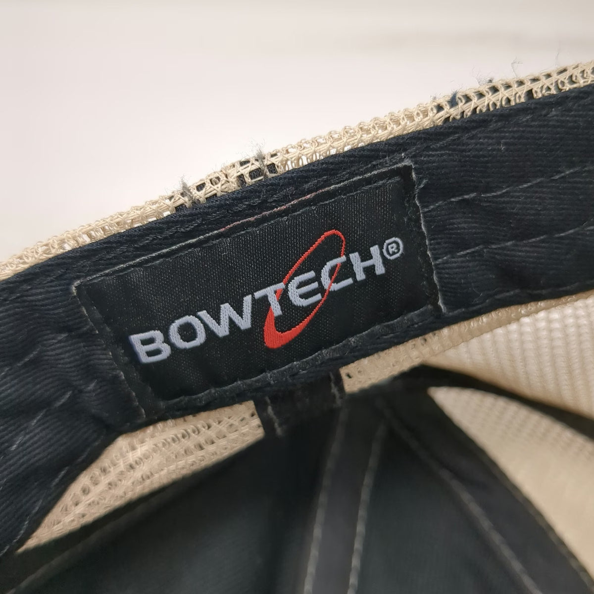 BowTech Baseball Cap Black One Size Mesh Back Strapback Contrast Stitching Hat