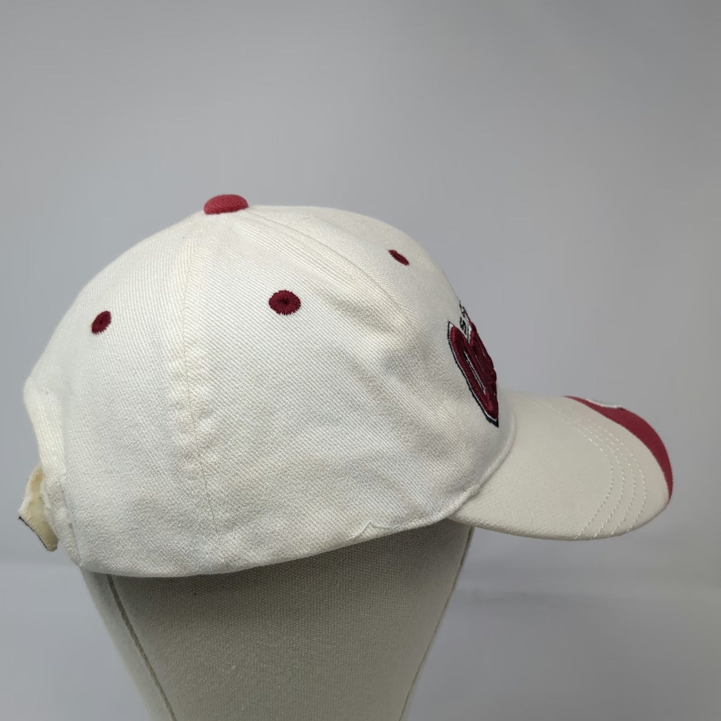 Oklahoma Sooners NCAA Top of the World Cap White One Size Strapback Embroidered
