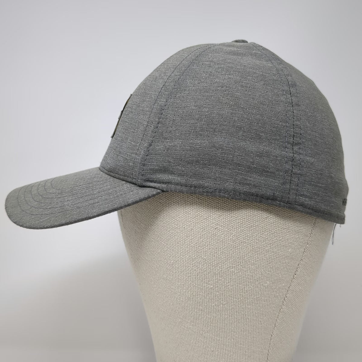 Under Armour Baseball Cap Gray L CoolSwitch Breathable Fitted Curved Brim Hat