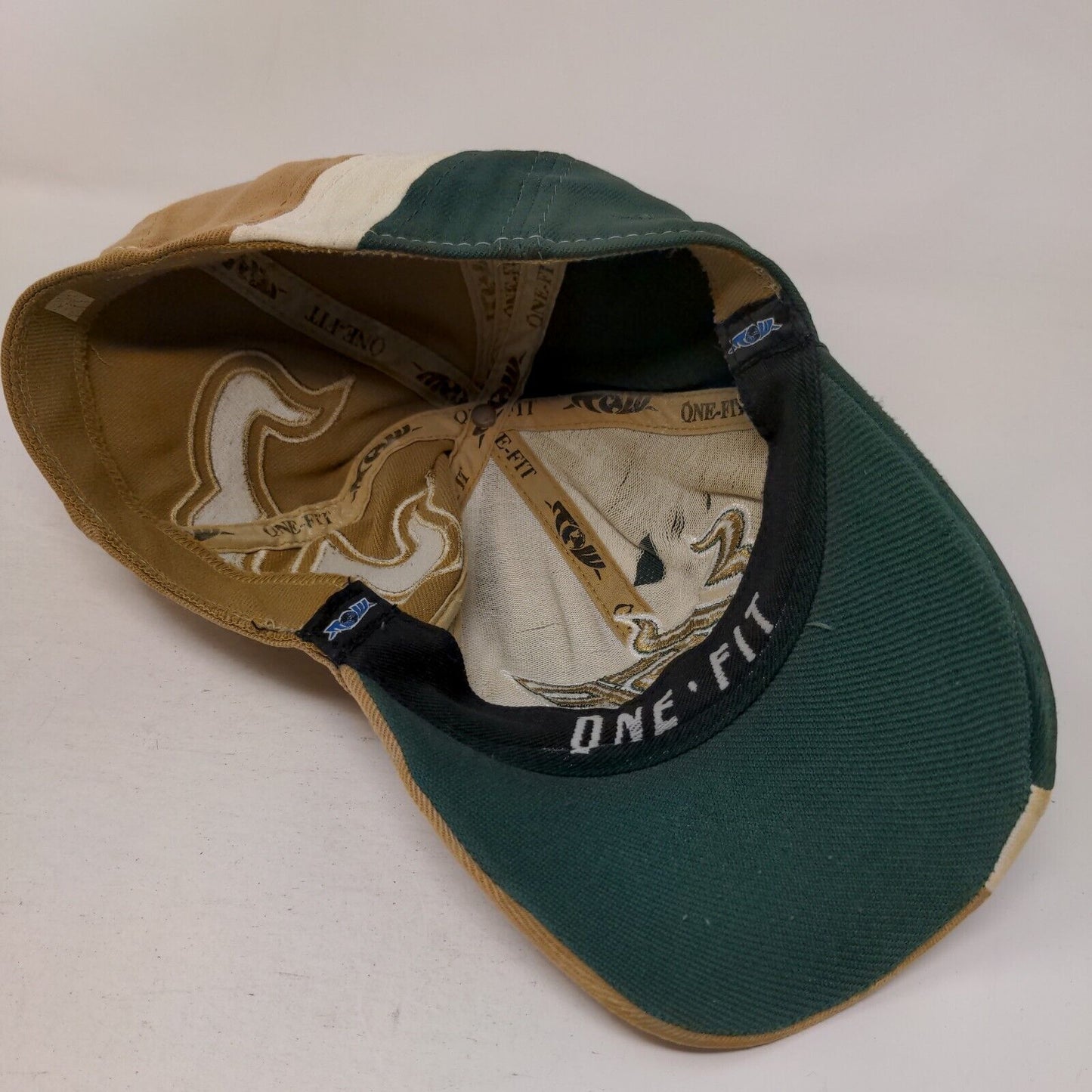 USF Bulls Fitted Hat Embroidered Logo Side Hit Multicolor NCAA Top of the World
