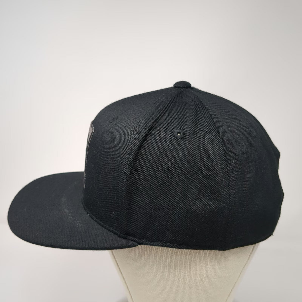 Yupoong Snapback Black Hat One Size Blue Hyena Patch Flexfit 110 Structured Cap