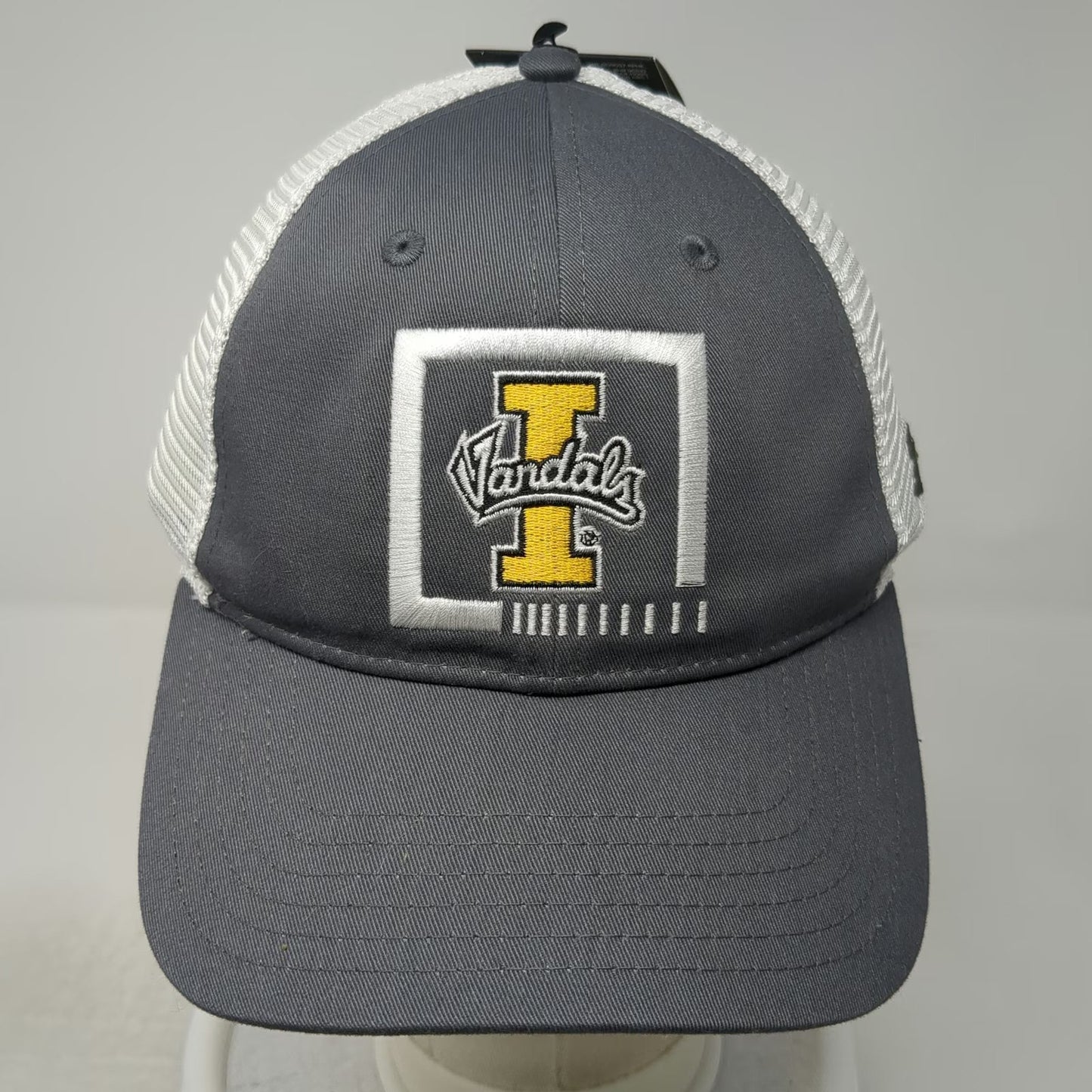 Under Armour Idaho Vandals NCAA Trucker Hat Gray One Size Mesh Snapback UPF 30