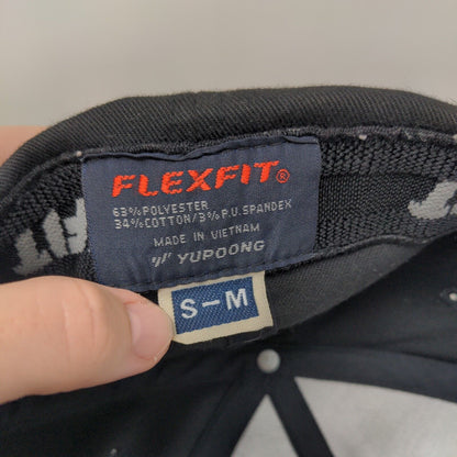 Flexfit Yupoong Fitted Hat Black Small-Medium Solid 6 Panel Blank