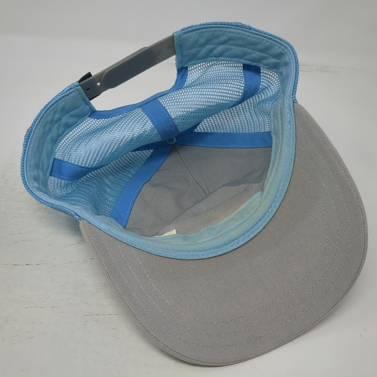 Patagonia Trucker Hat White Blue Gray One Size Mesh Back Snapback Mountain Logo