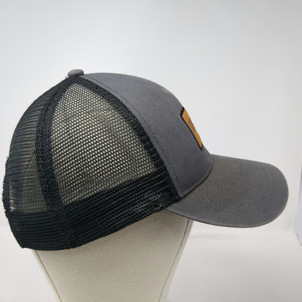 SIG SAUER Trucker Hat Gray One Size Snapback Mesh Patch Hunting Shooting Gear
