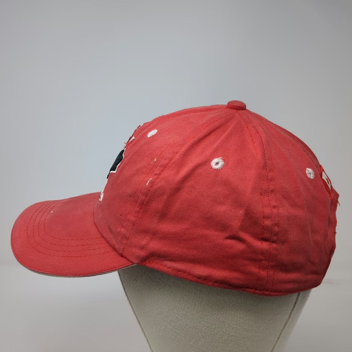 The Home Game Canada Hockey Red Baseball Cap One Size Strapback Maple Leaf Hat